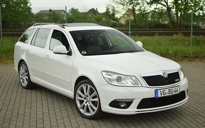 Skoda Octavia cena 31900 przebieg: 149000, rok produkcji 2011 z Czarne małe 529